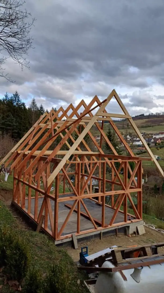 Konštrukcia 500 × 350 — fotografia 1
