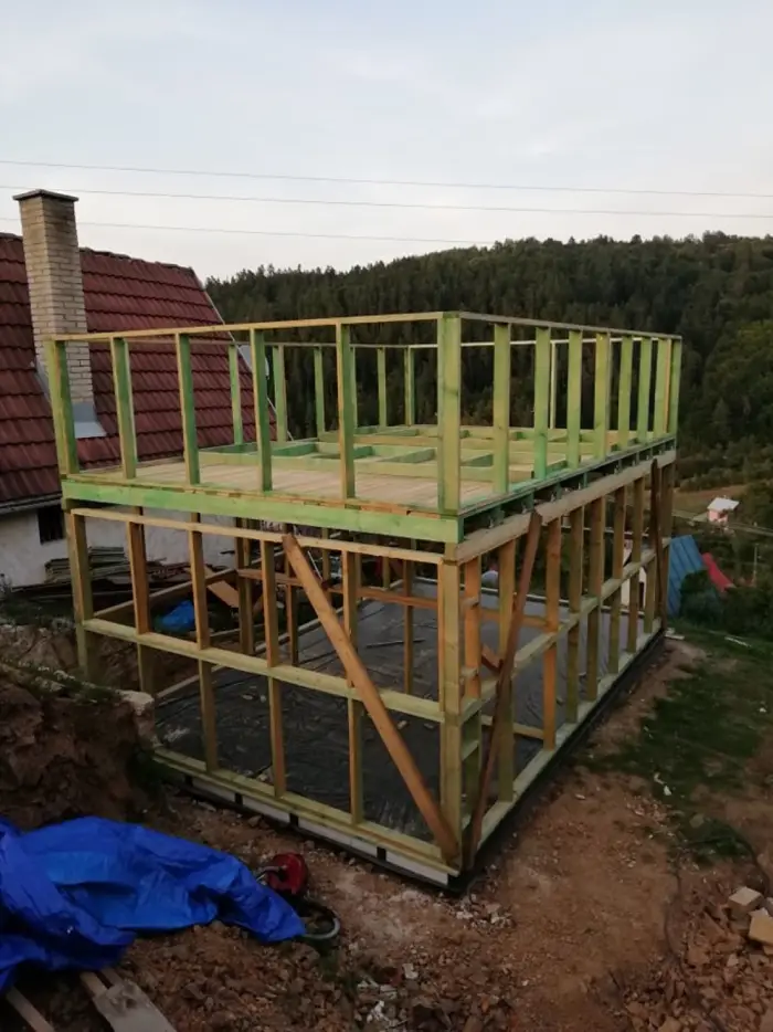 Konštrukcia 600 × 400 dvojpodlažná — fotografia 12
