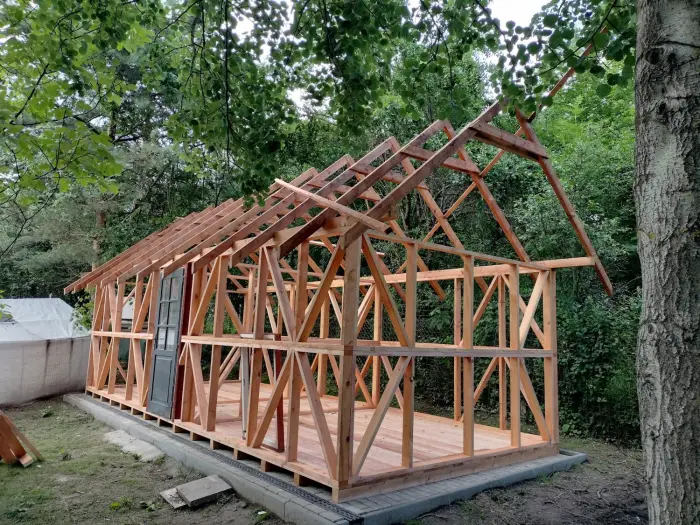 Konštrukcia 800 × 400 — fotografia 4