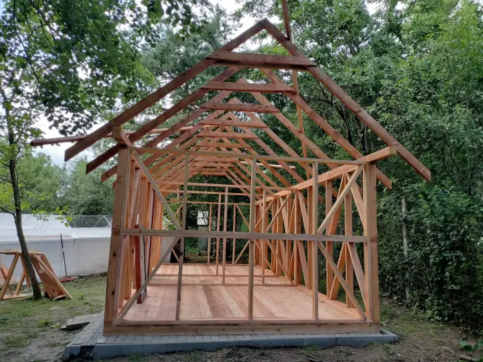 Konštrukcia 800 × 400 — fotografia 6